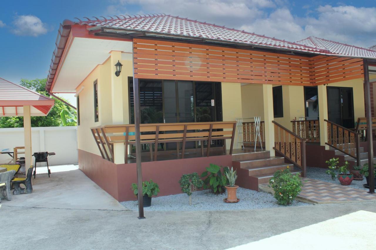 Naluemon Village Fh 1 Rayong Bagian luar foto